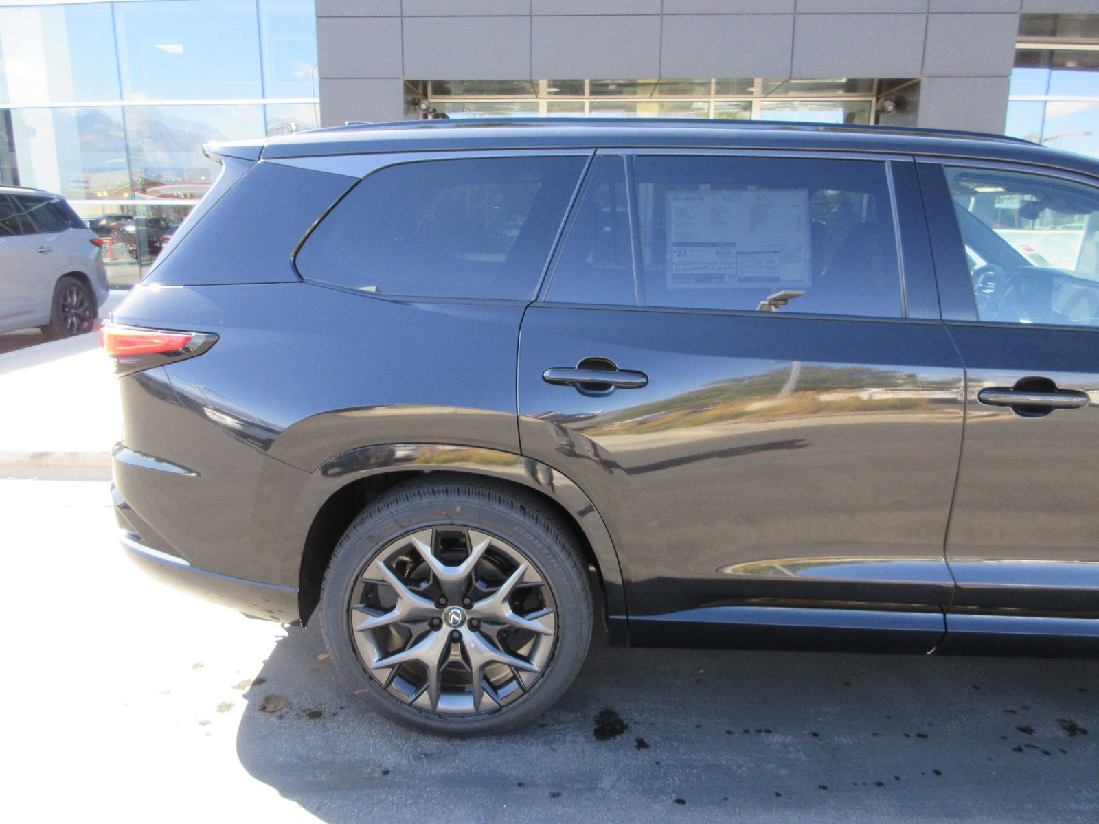 New 2026 Lexus TX 500h AWD image 11