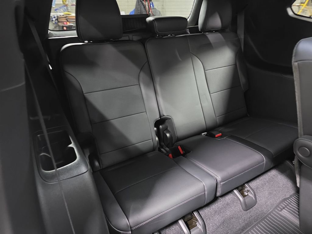 Used 2025 Buick Enclave Preferred w/ Trailering Package, 5000 lbs. image 12