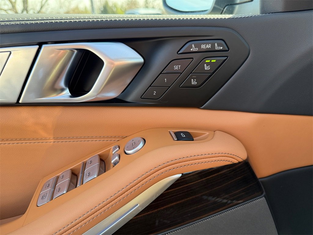 Certified 2026 BMW X7 xDrive40i w/ Executive Package image 30