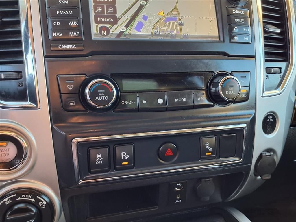 Used 2017 Nissan Titan SV image 8