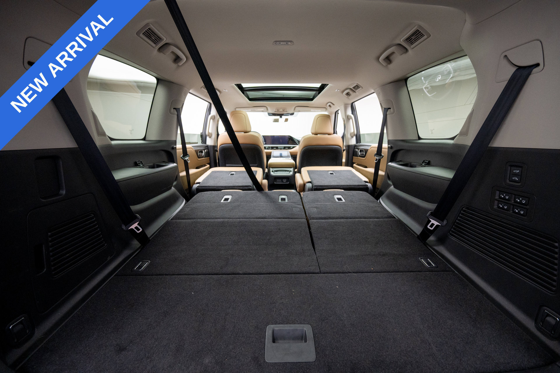 Used 2025 INFINITI QX80 Luxe AWD/4WD image 37