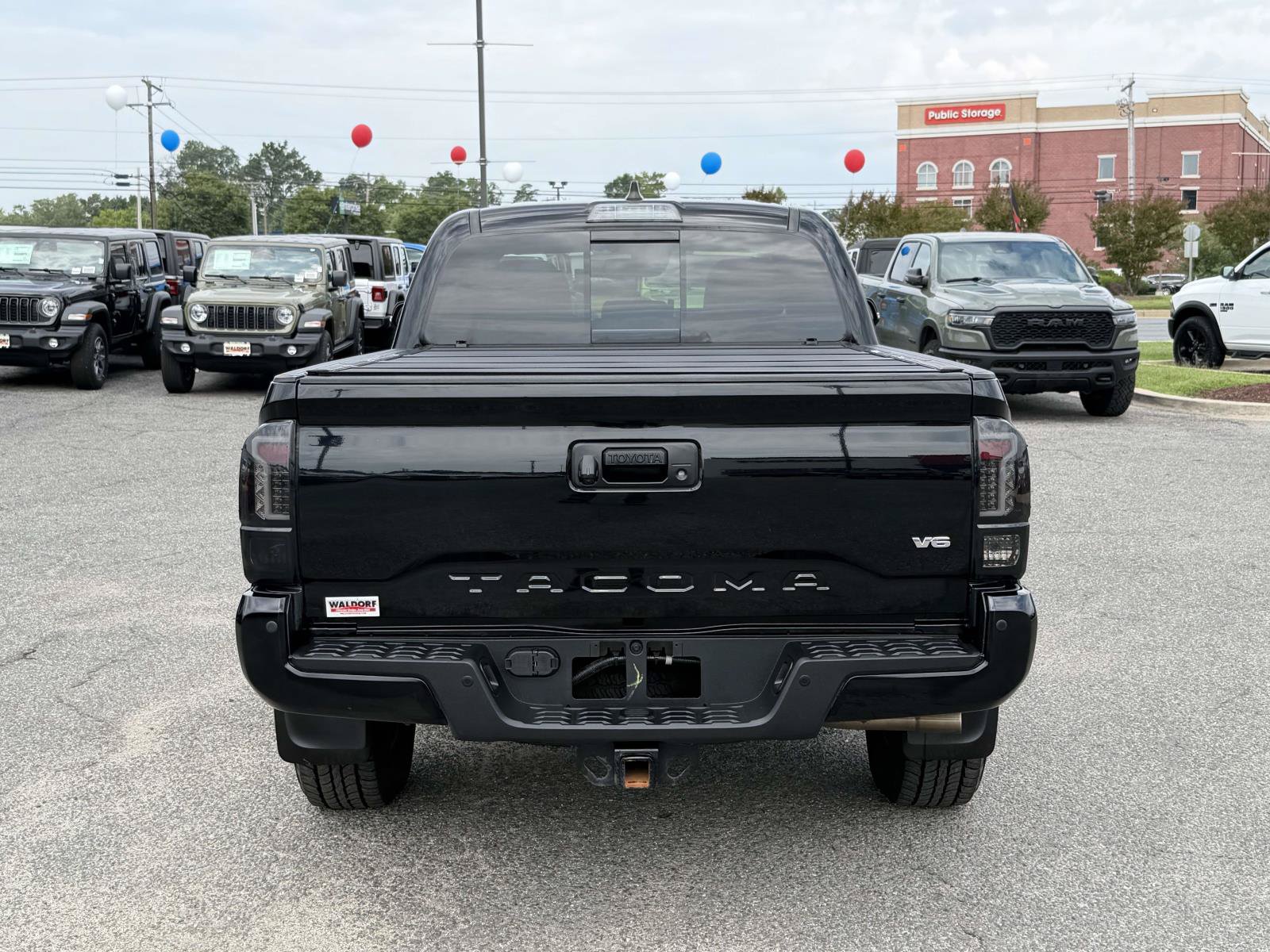 Used 2022 Toyota Tacoma TRD Off-Road w/ TRD Premium Off Road Package AWD/4WD image 4