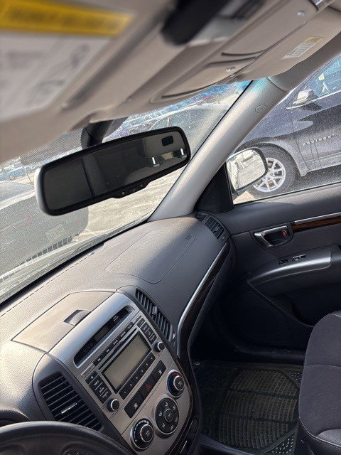 Used 2010 Hyundai Santa Fe SE image 23