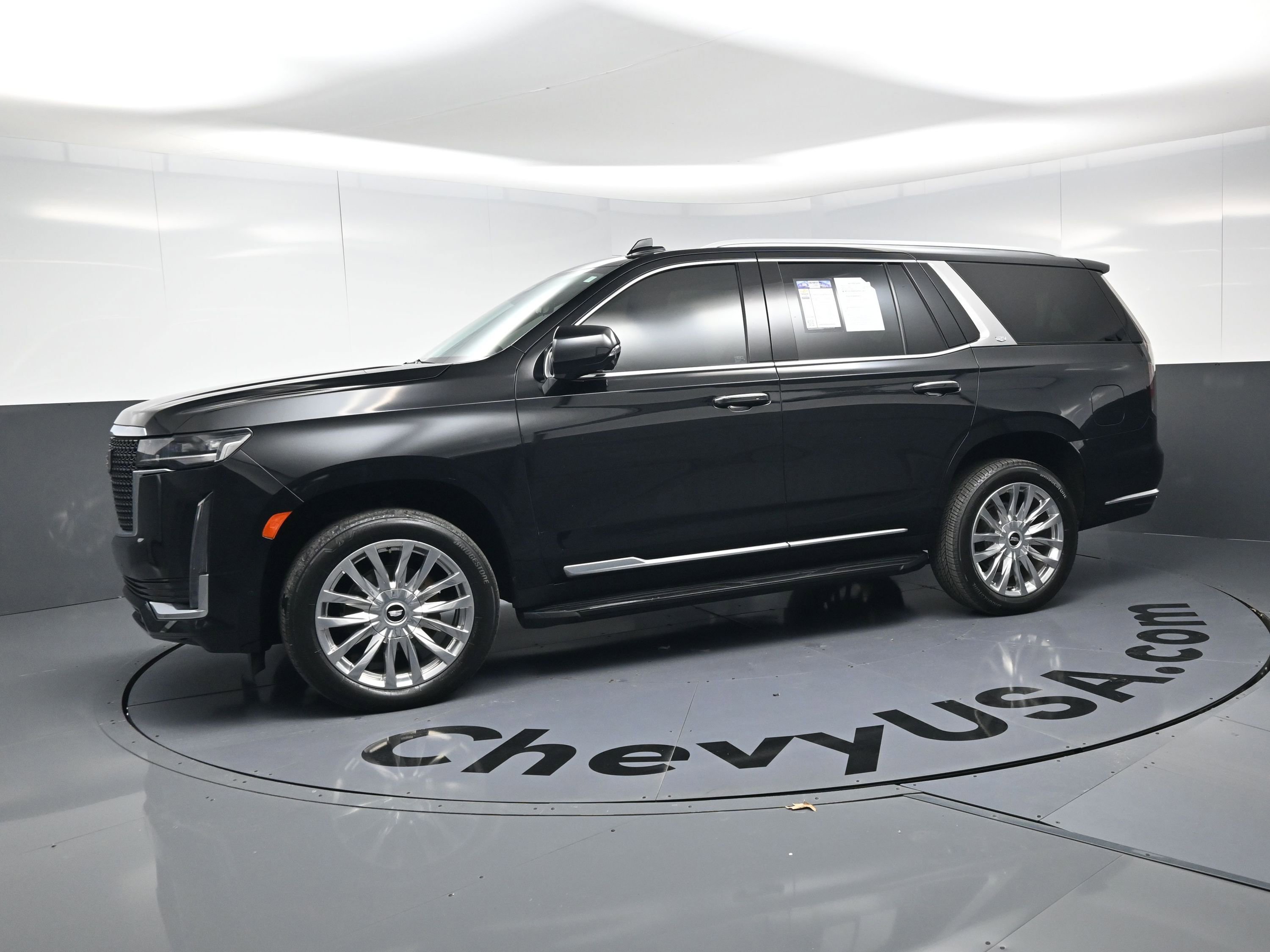 Used 2021 Cadillac Escalade Premium Luxury image 6