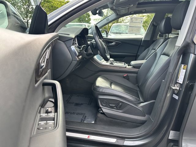Used 2020 Audi Q8 Premium Plus image 19