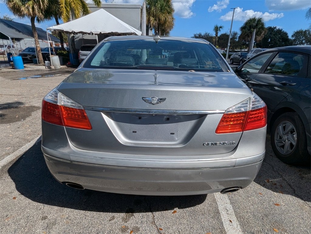 Used 2010 Hyundai Genesis 4.6 w/ Technology Pkg 5 image 6