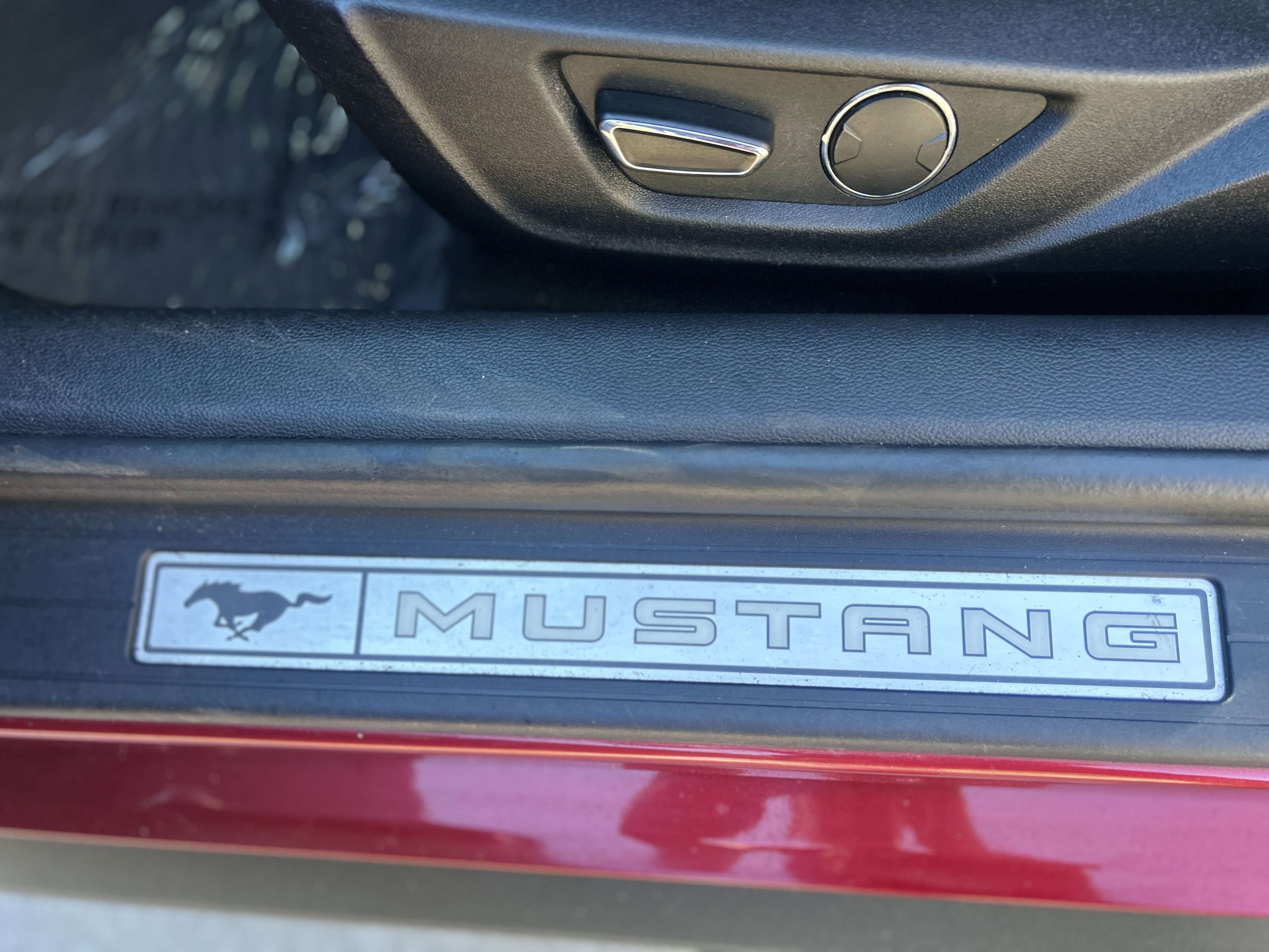 Used 2017 Ford Mustang GT Premium image 12