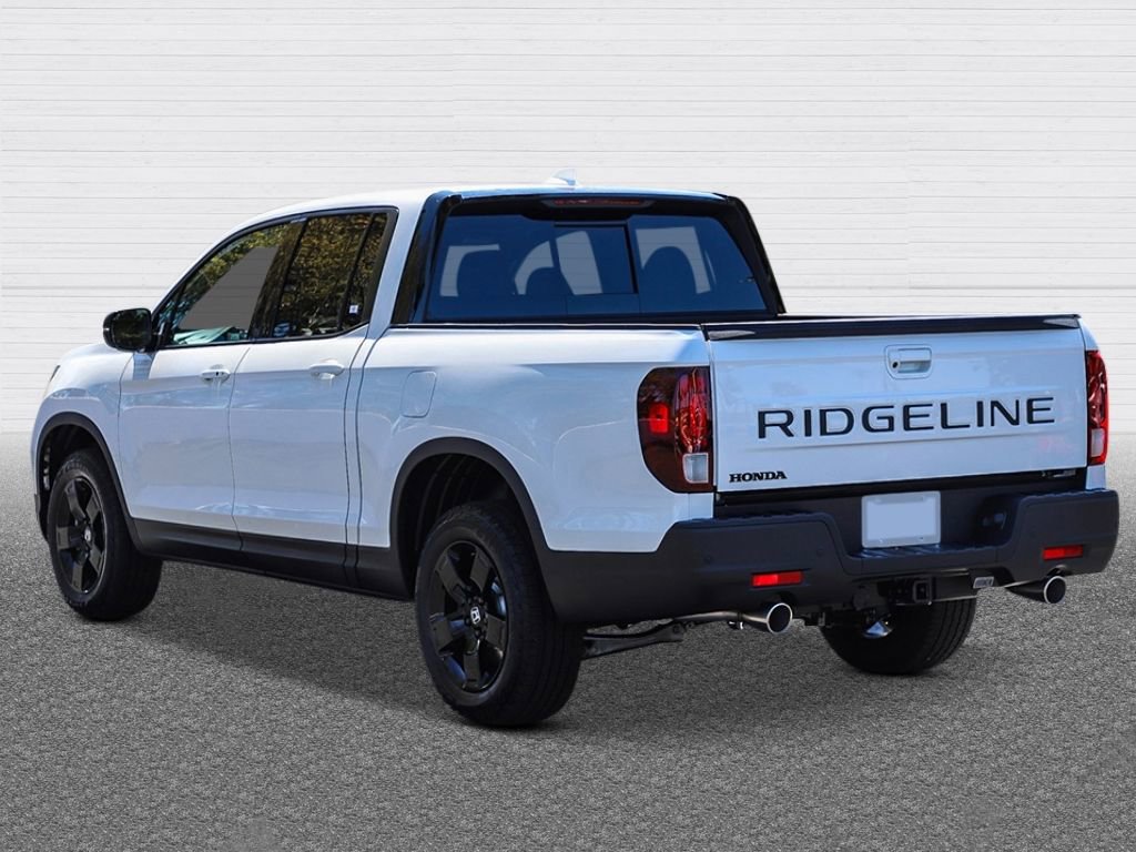 New 2026 Honda Ridgeline Black Edition image 2