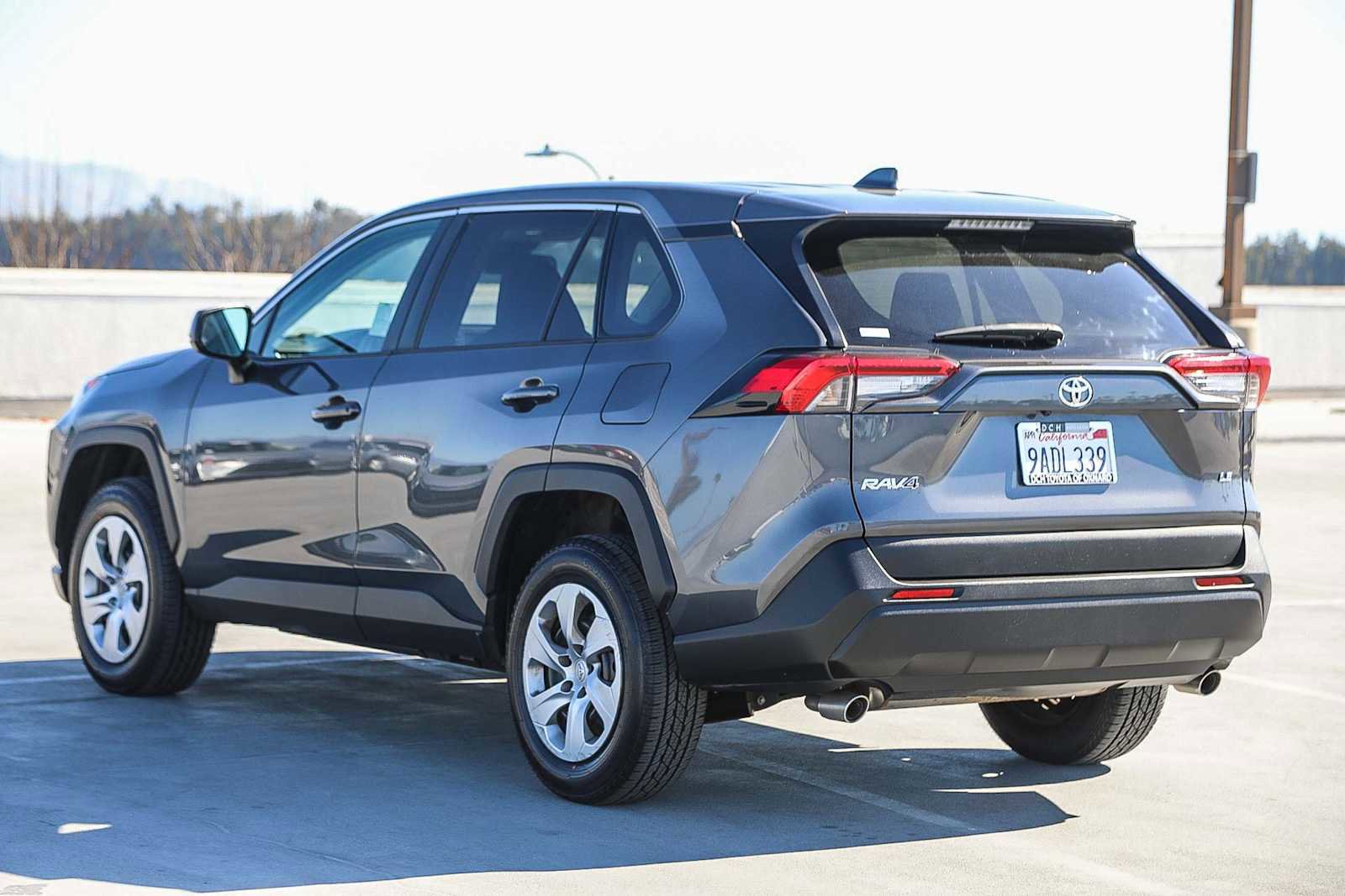 Certified 2022 Toyota RAV4 LE image 8