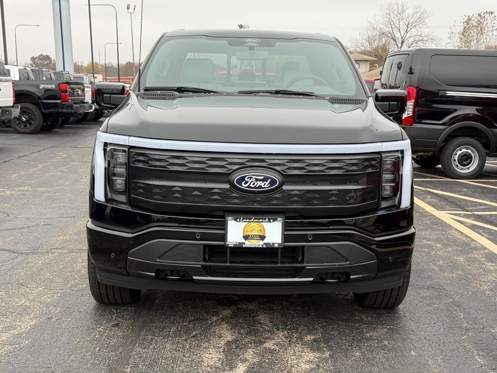 New 2025 Ford F150 Lightning Platinum AWD/4WD image 3