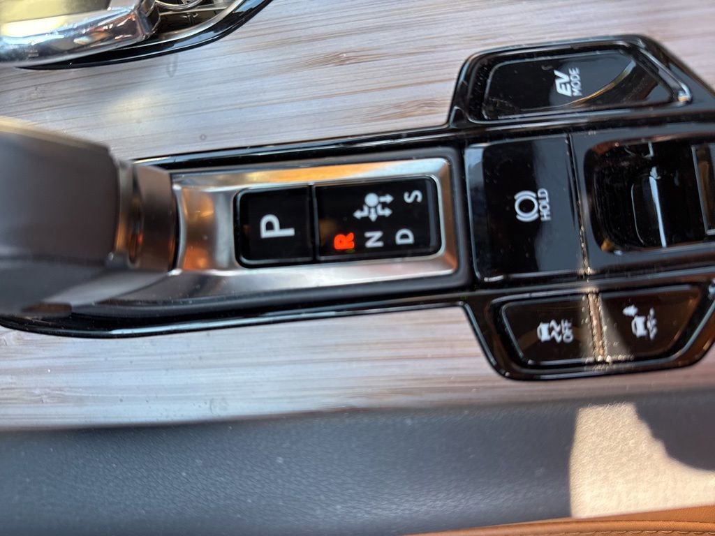 Used 2024 Lexus RX 350h w/ Accessory Package (Z1) AWD/4WD image 17