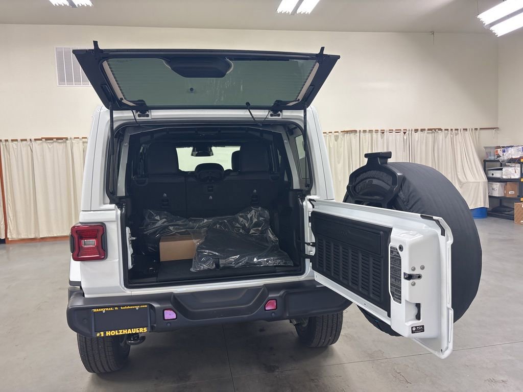 New 2026 Jeep Wrangler Sahara image 28