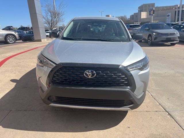 Used 2025 Toyota Corolla Cross L image 4