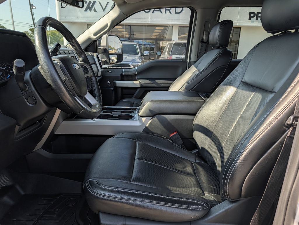 Used 2020 Ford F250 Lariat w/ Lariat Ultimate Package AWD/4WD image 28