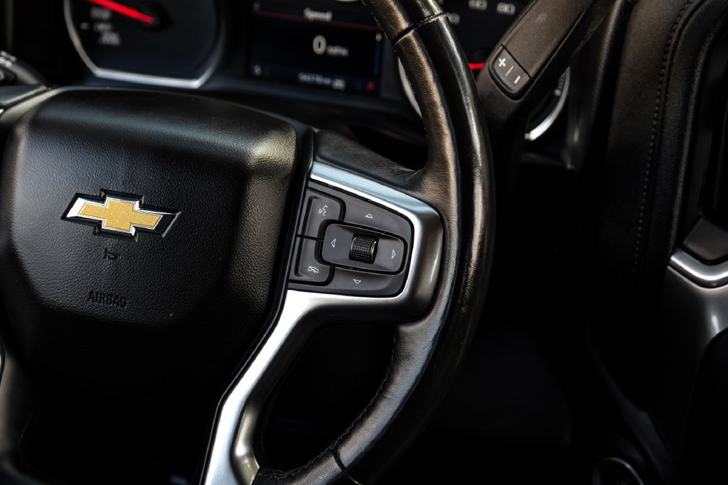 Used 2021 Chevrolet Silverado 1500 LT AWD/4WD image 14