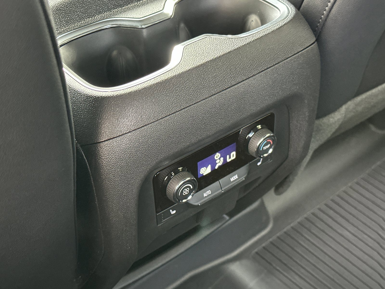 New 2026 Chevrolet Traverse RS w/ LPO, Floor Liner Package image 14