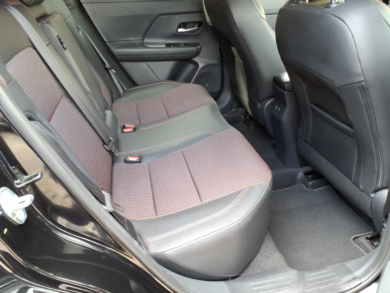 Used 2026 Nissan Kicks SR w/ Cold Weather Package AWD/4WD image 9