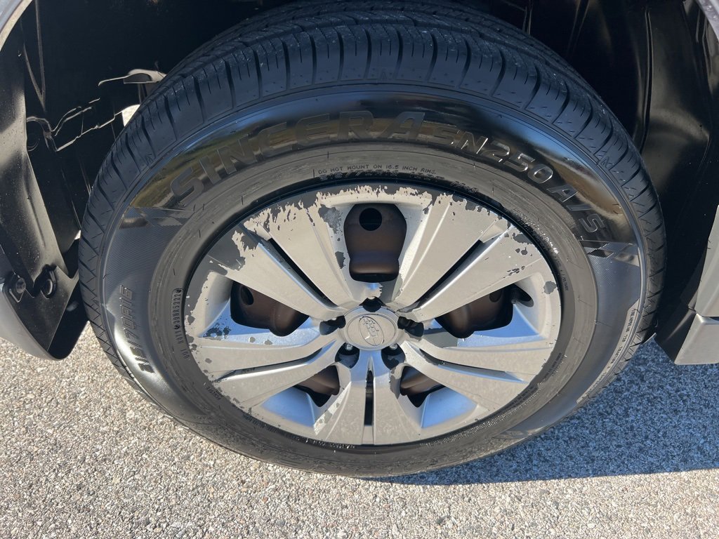 Used 2013 Subaru Outback 2.5i image 16