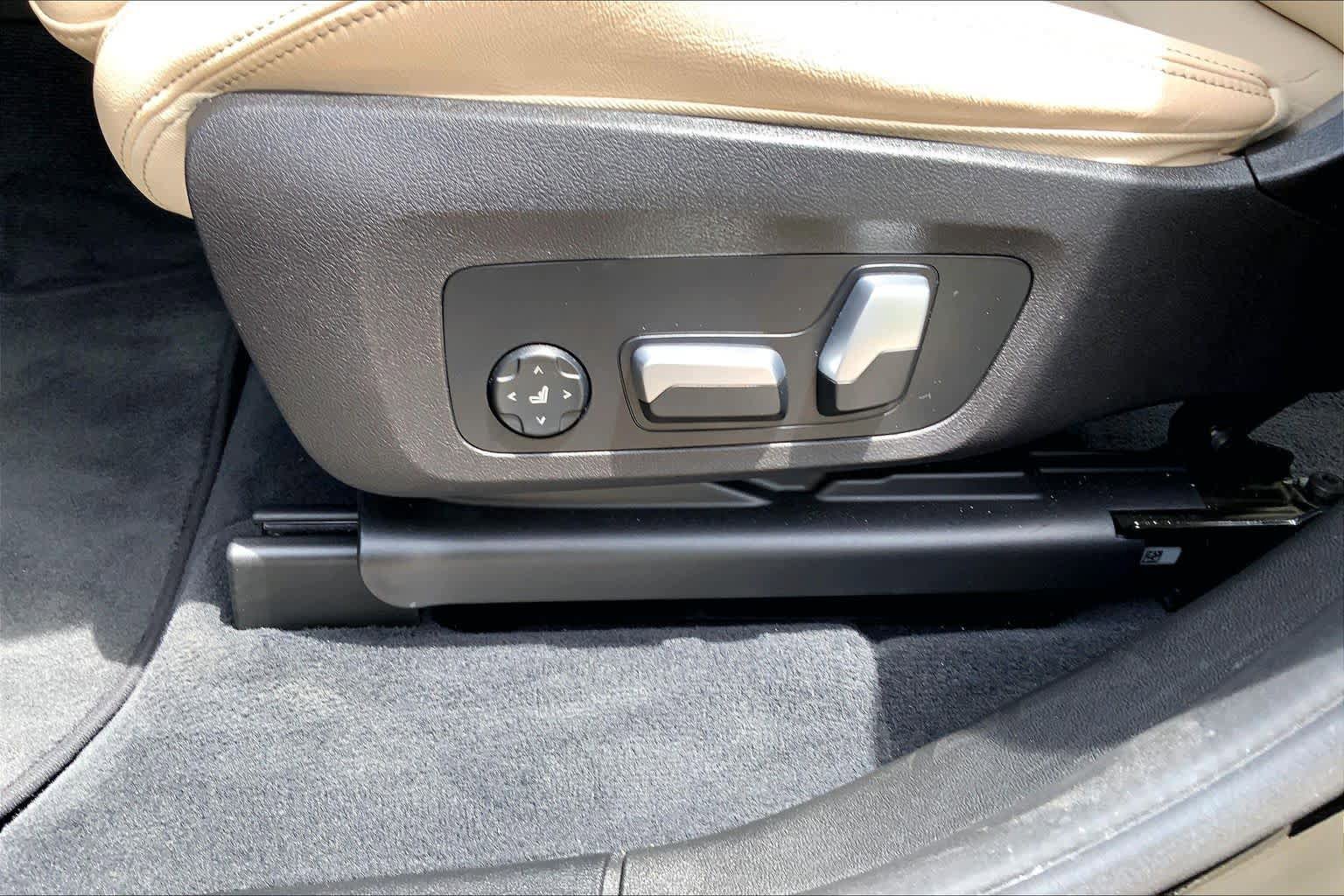 Used 2023 BMW X3 sDrive30i w/ Convenience Package RWD image 33
