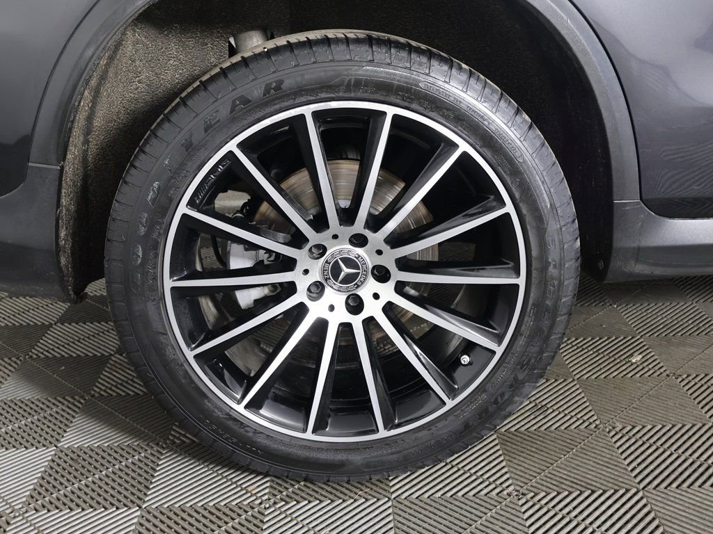 Used 2022 Mercedes-Benz GLC 300 4MATIC Coupe image 20