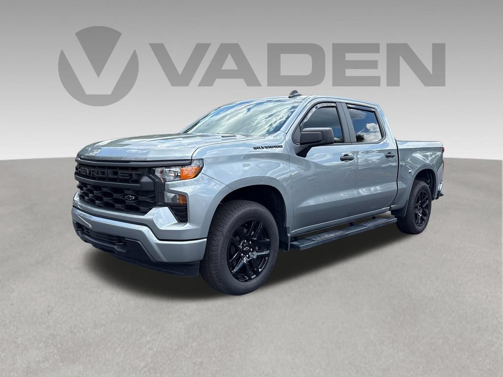 Used 2026 Chevrolet Silverado 1500 Custom w/ LPO, Dark Essentials Package AWD/4WD image 1