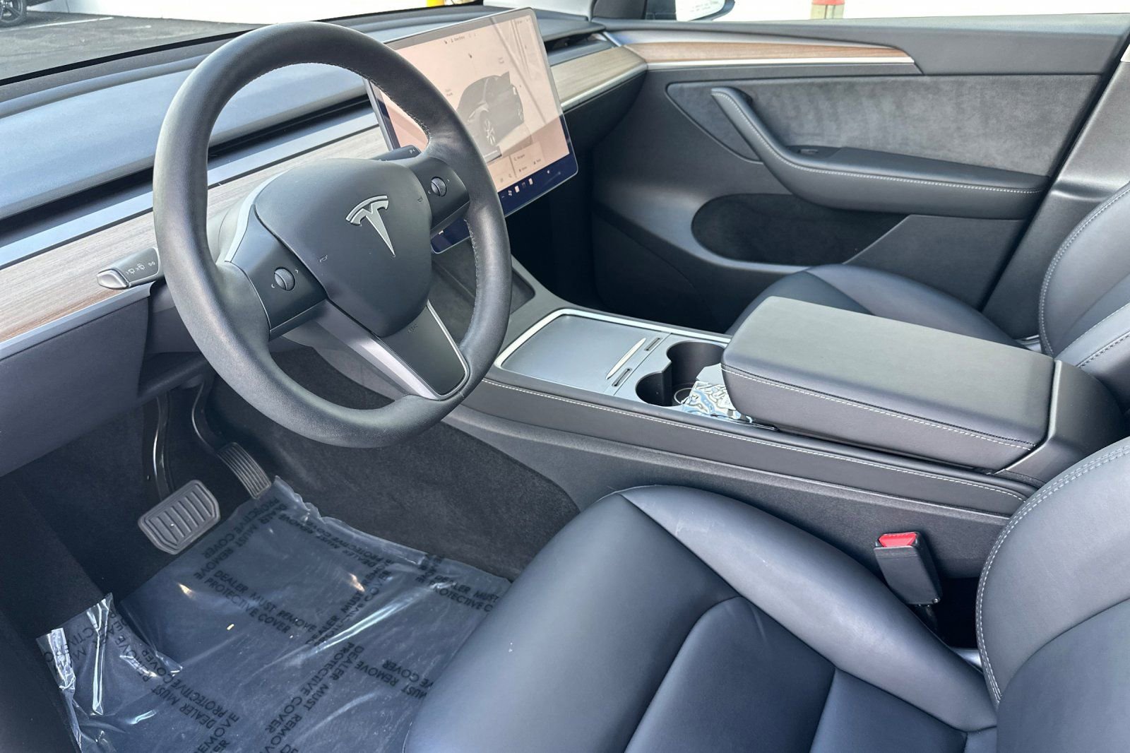 Used 2024 Tesla Model Y Long Range image 9