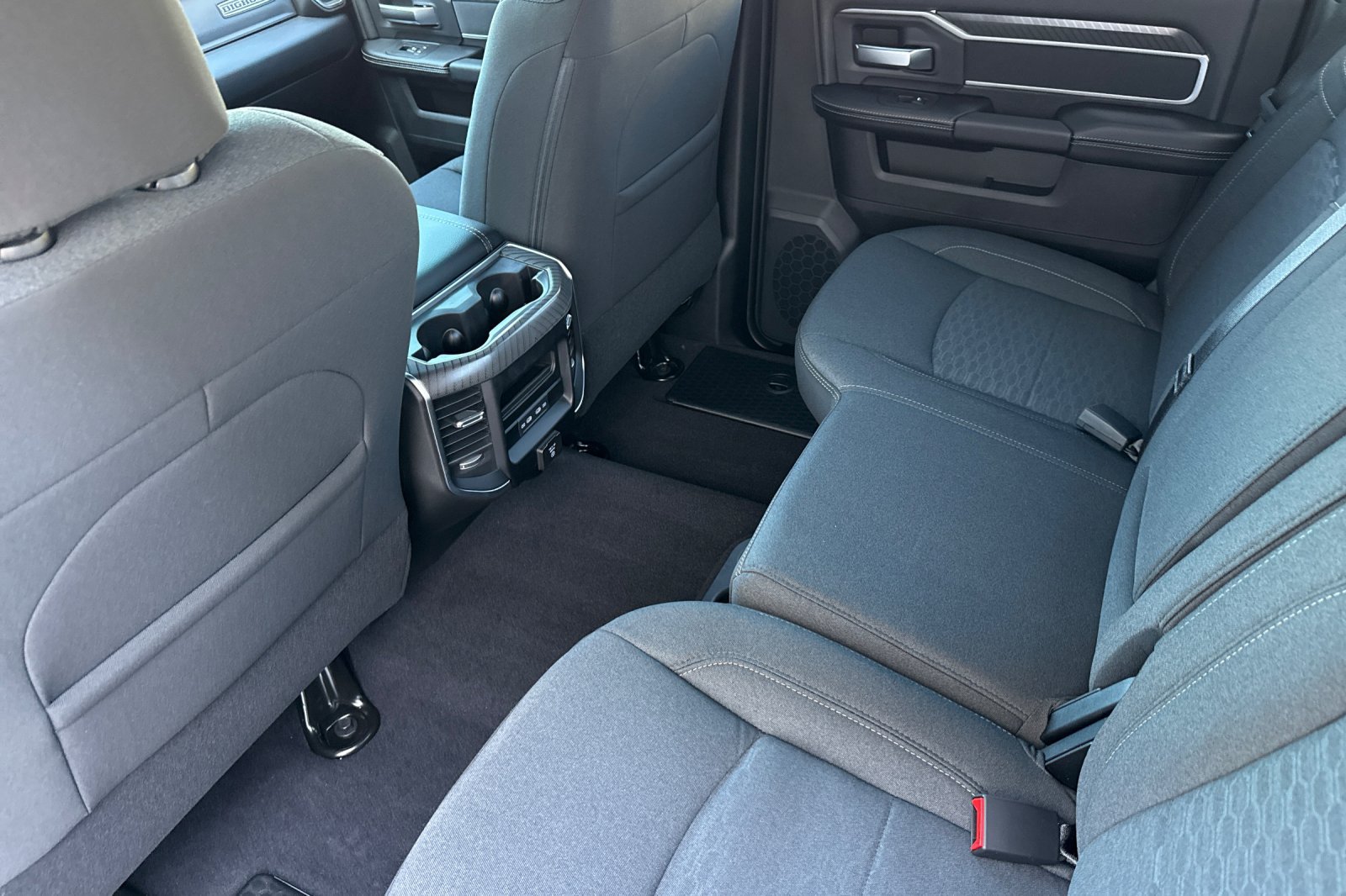 New 2026 RAM 3500 Big Horn AWD/4WD image 13
