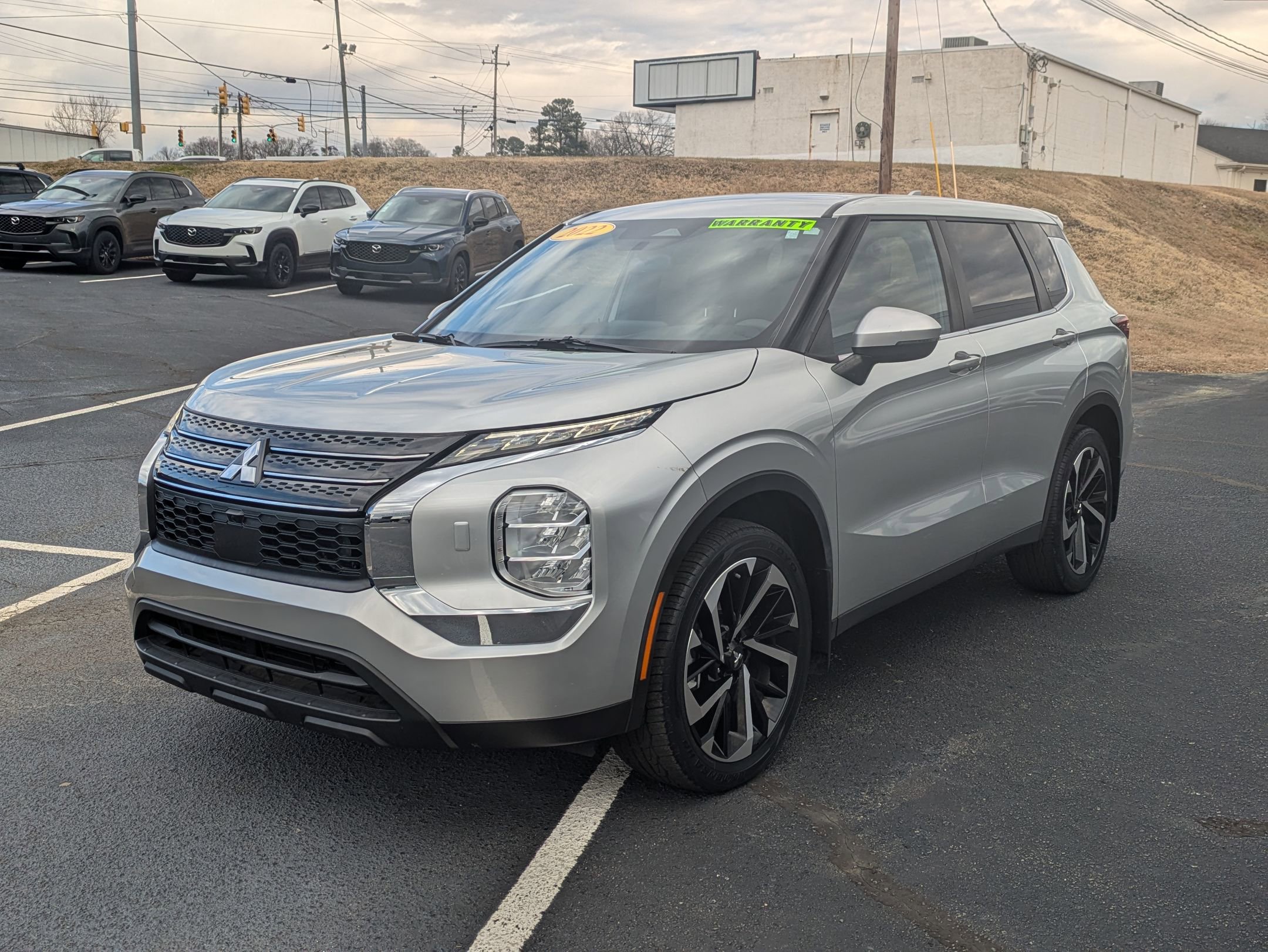 Used 2022 Mitsubishi Outlander ES