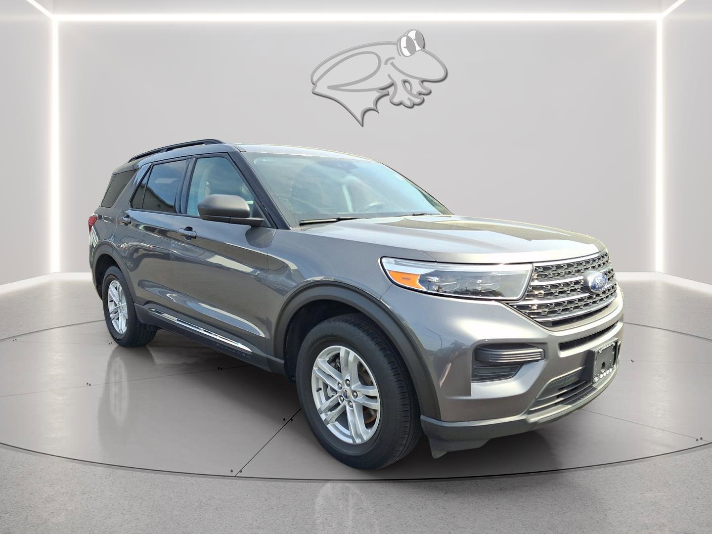 Used 2023 Ford Explorer XLT image 6