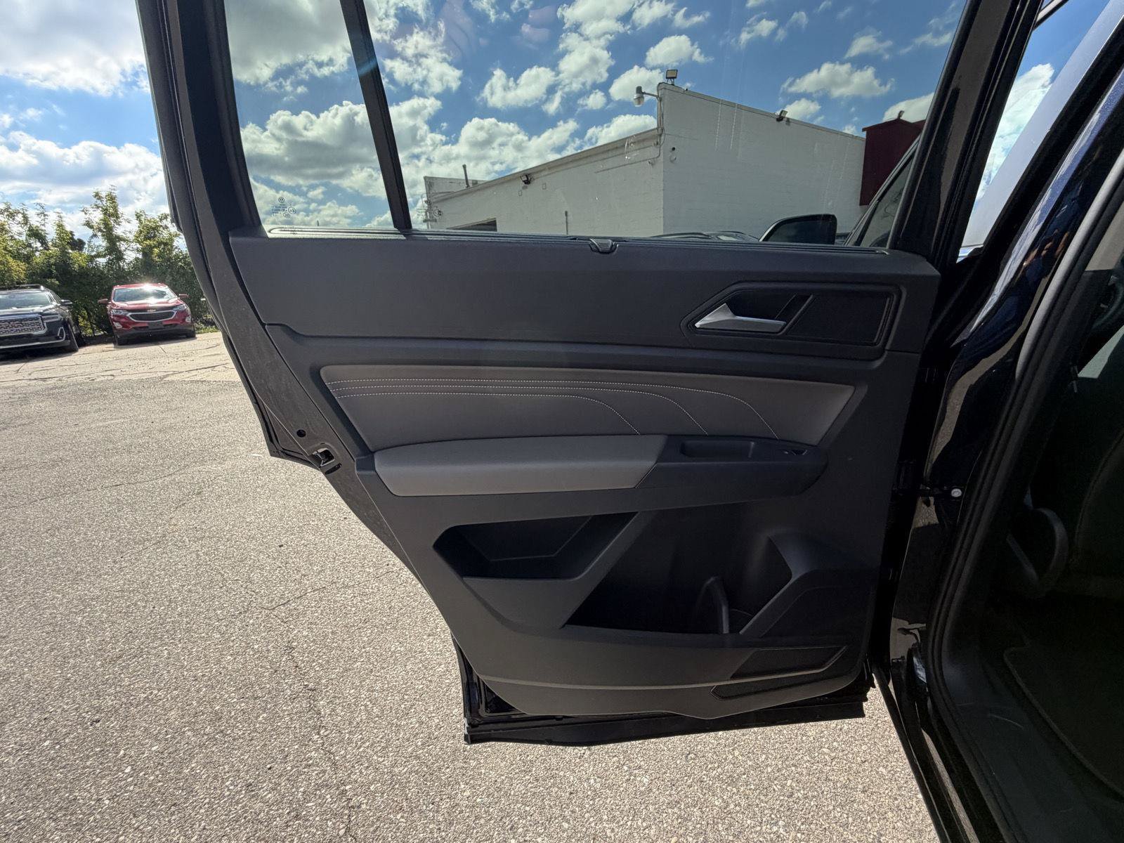 Used 2021 Volkswagen Atlas SE AWD/4WD image 23