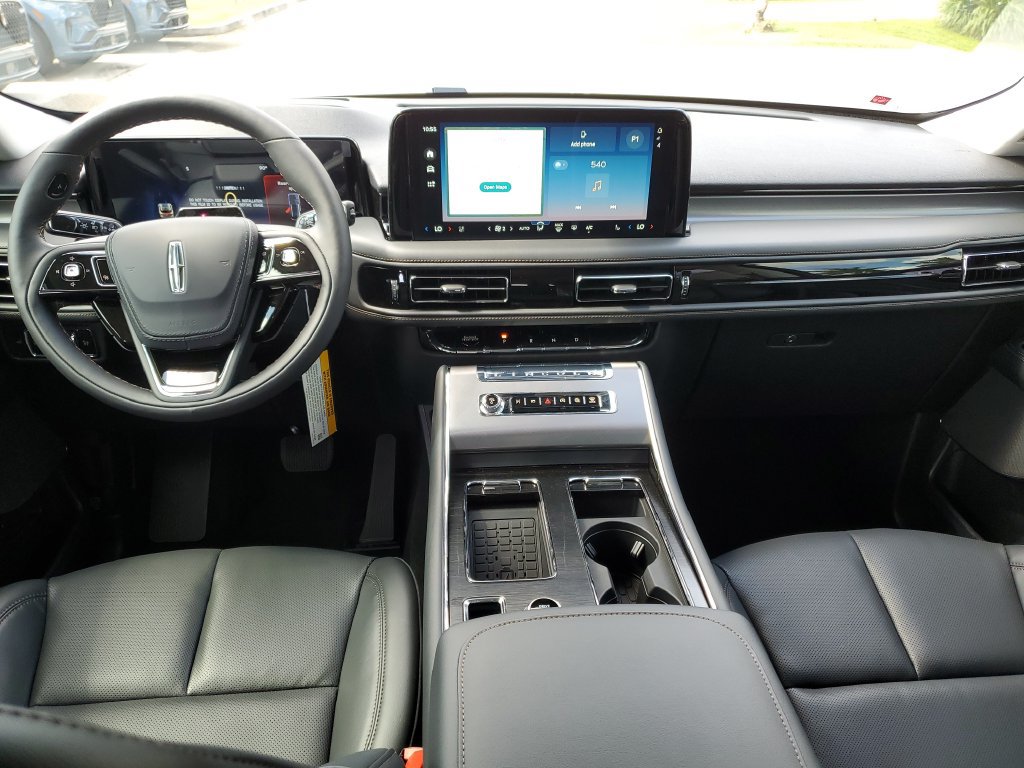 New 2026 Lincoln Aviator 2WD image 15