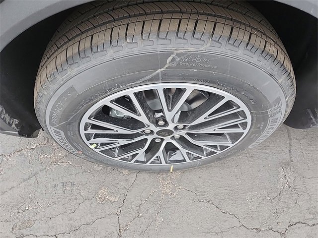 New 2024 Ford Escape SE w/ PHEV Premium Package image 27