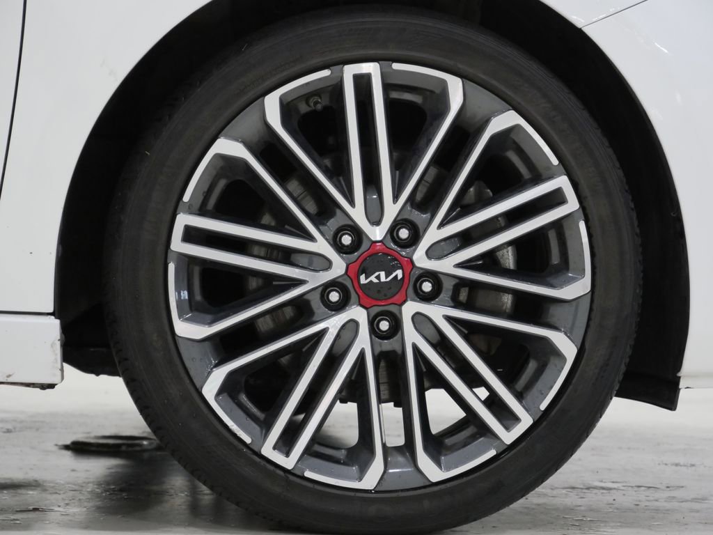 Used 2023 Kia Forte GT FWD image 9