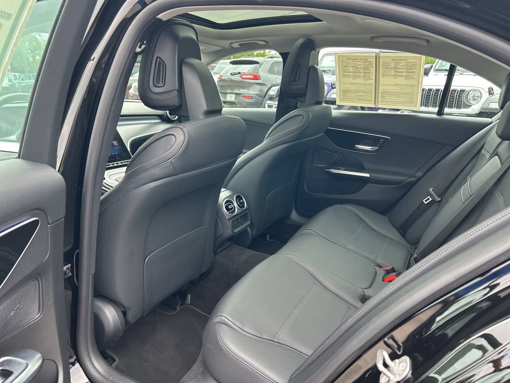 Used 2025 Mercedes-Benz C 300 Sedan image 28