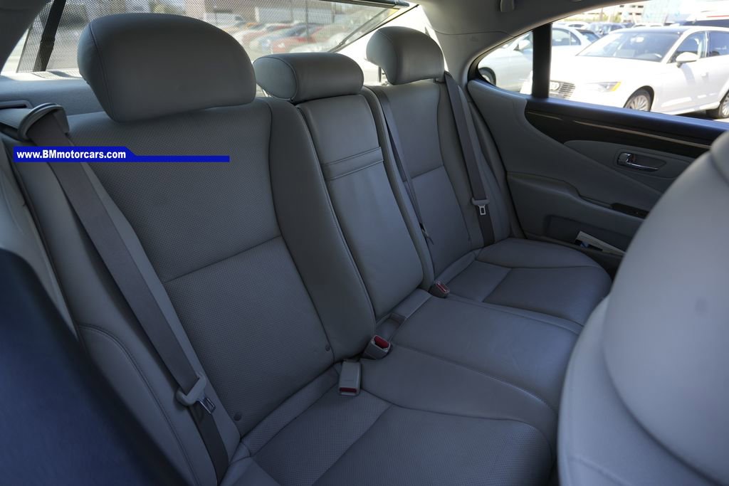 Used 2007 Lexus LS 460 image 36
