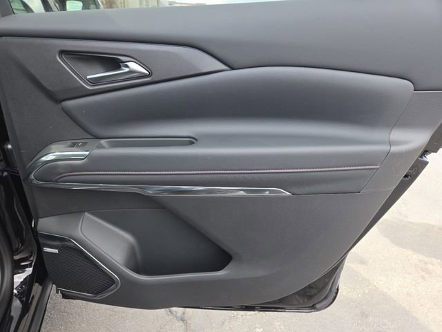New 2026 Chevrolet Traverse RS w/ LPO, Floor Liner Package AWD/4WD image 31