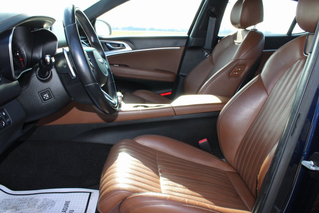 Used 2021 Genesis G70 3.3T image 9