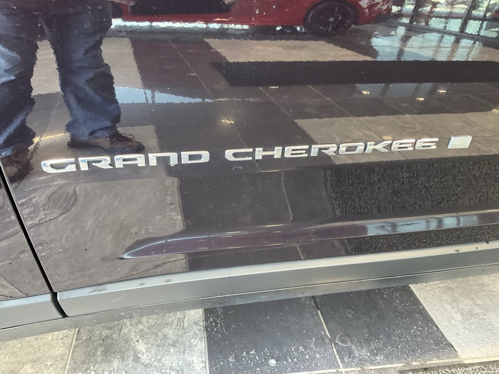 Used 2022 Jeep Grand Cherokee L Limited w/ Luxury Tech Group II image 26