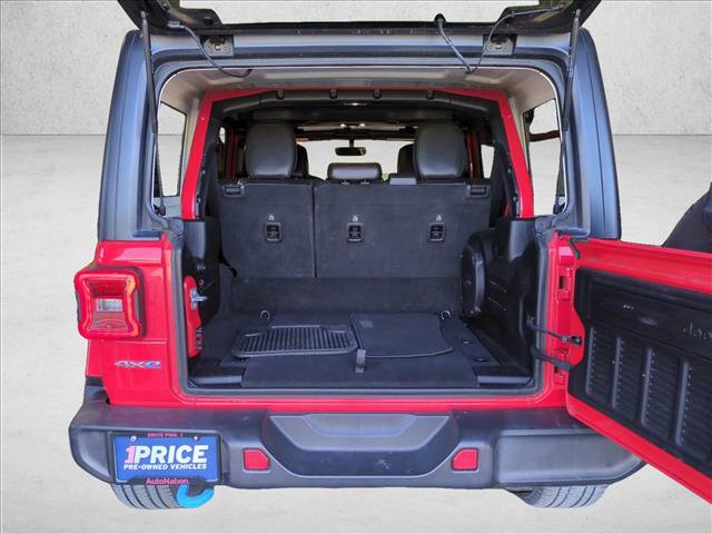 Used 2022 Jeep Wrangler Unlimited Sahara image 6