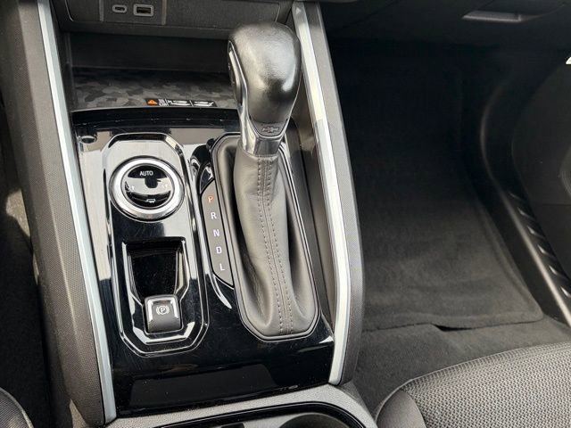 Used 2023 Chevrolet Colorado LT w/ LT Convenience Package II AWD/4WD image 23