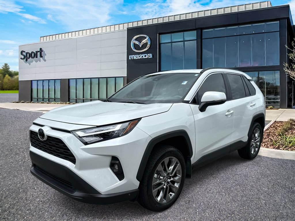 Used 2025 Toyota RAV4 XLE Premium FWD image 8