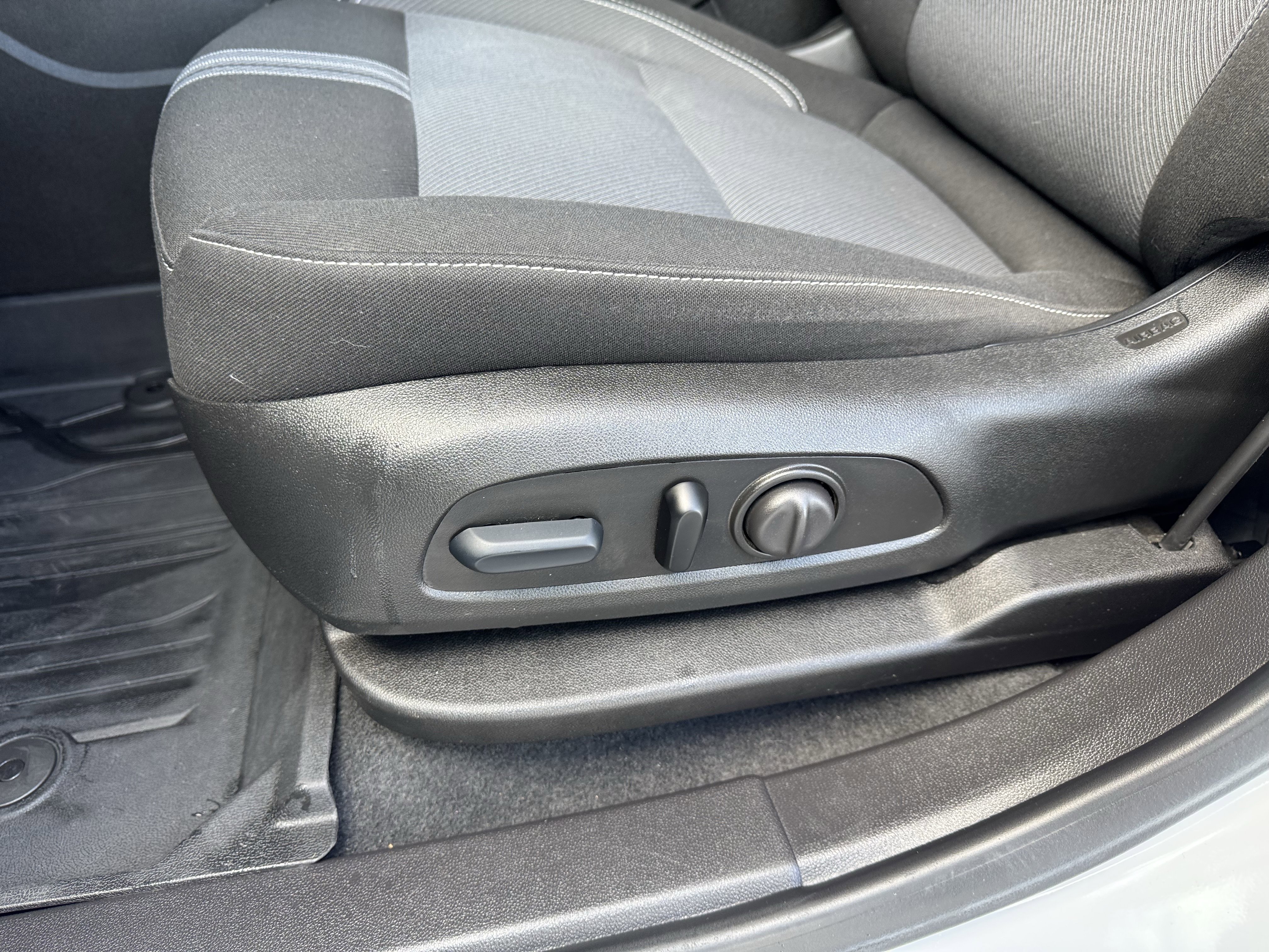 Used 2024 Chevrolet Blazer LT w/ LPO, Floor Liner Package FWD image 14