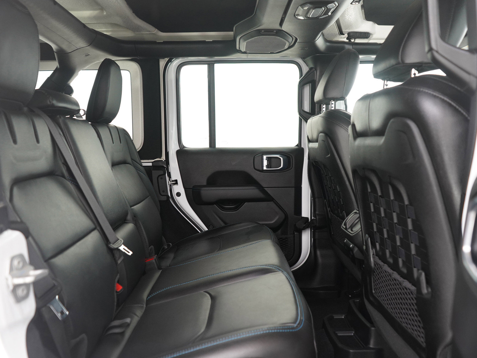 Used 2021 Jeep Wrangler Unlimited Rubicon 4xe w/ Steel Bumper Group image 12