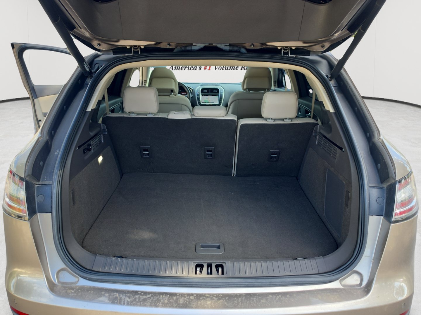 Used 2019 Lincoln Nautilus Reserve w/ Driver Assistance Package FWD image 24