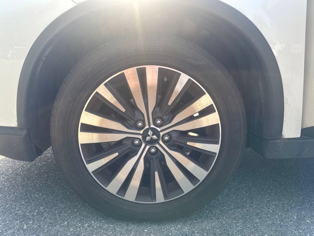 Used 2020 Mitsubishi Outlander SE AWD/4WD image 24