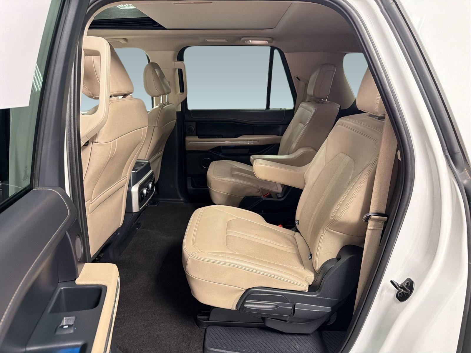 Used 2023 Ford Expedition Max Limited image 11