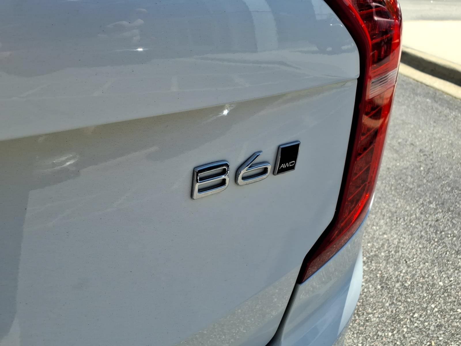 Certified 2024 Volvo XC90 B6 Ultimate w/ Protection Package Premier AWD/4WD image 6