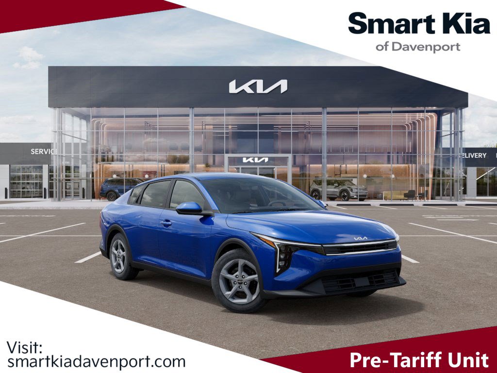 New 2025 Kia K4 LXS image 9