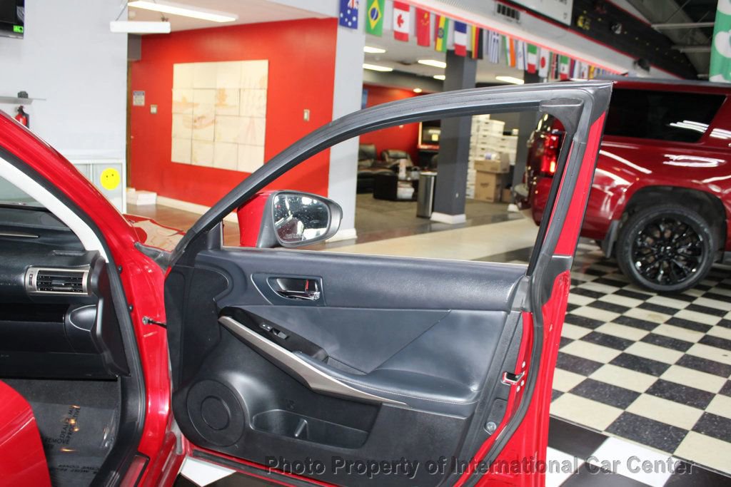 Used 2014 Lexus IS 250 image 32