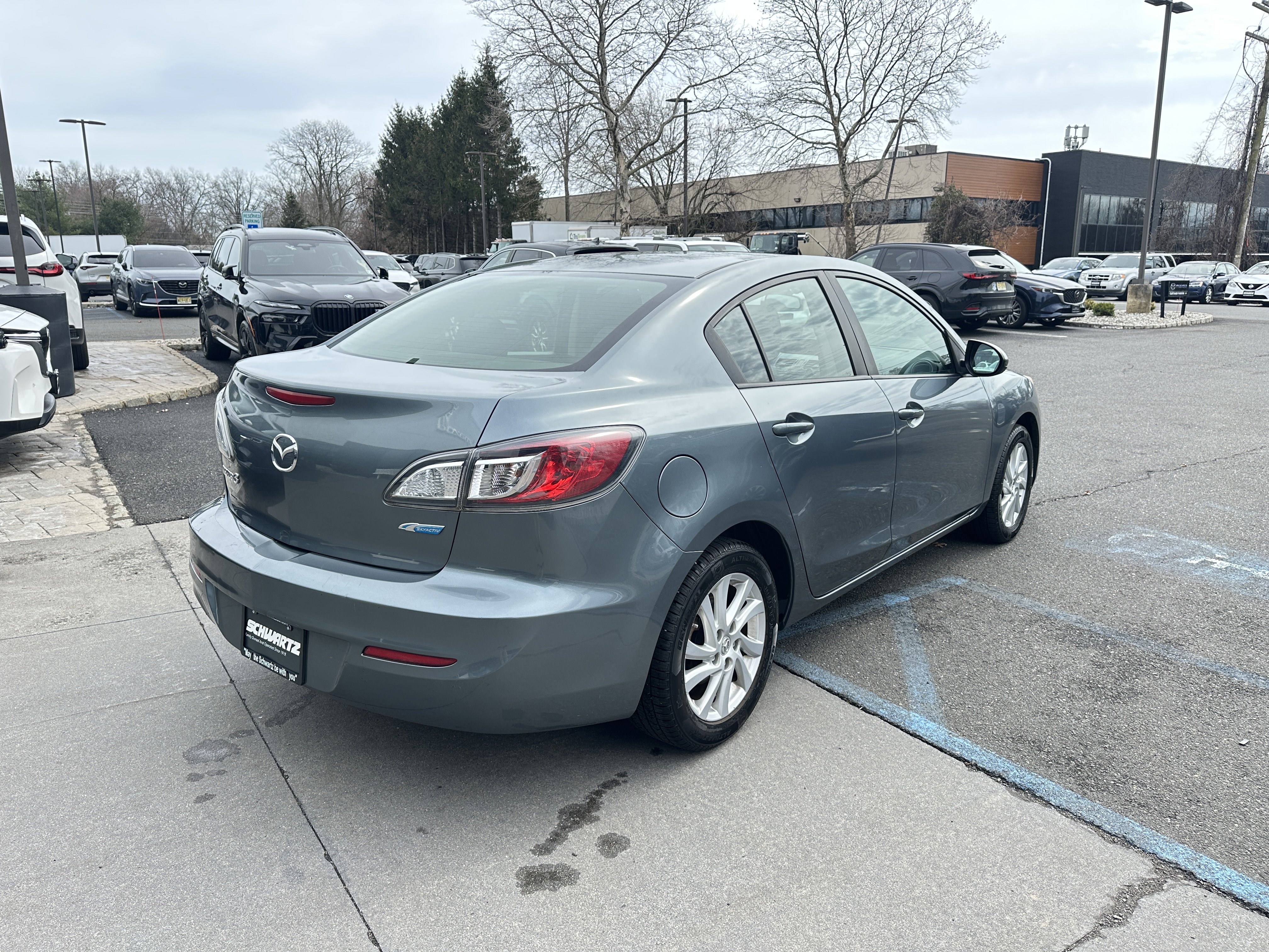 Used 2012 MAZDA MAZDA3 i Touring image 9